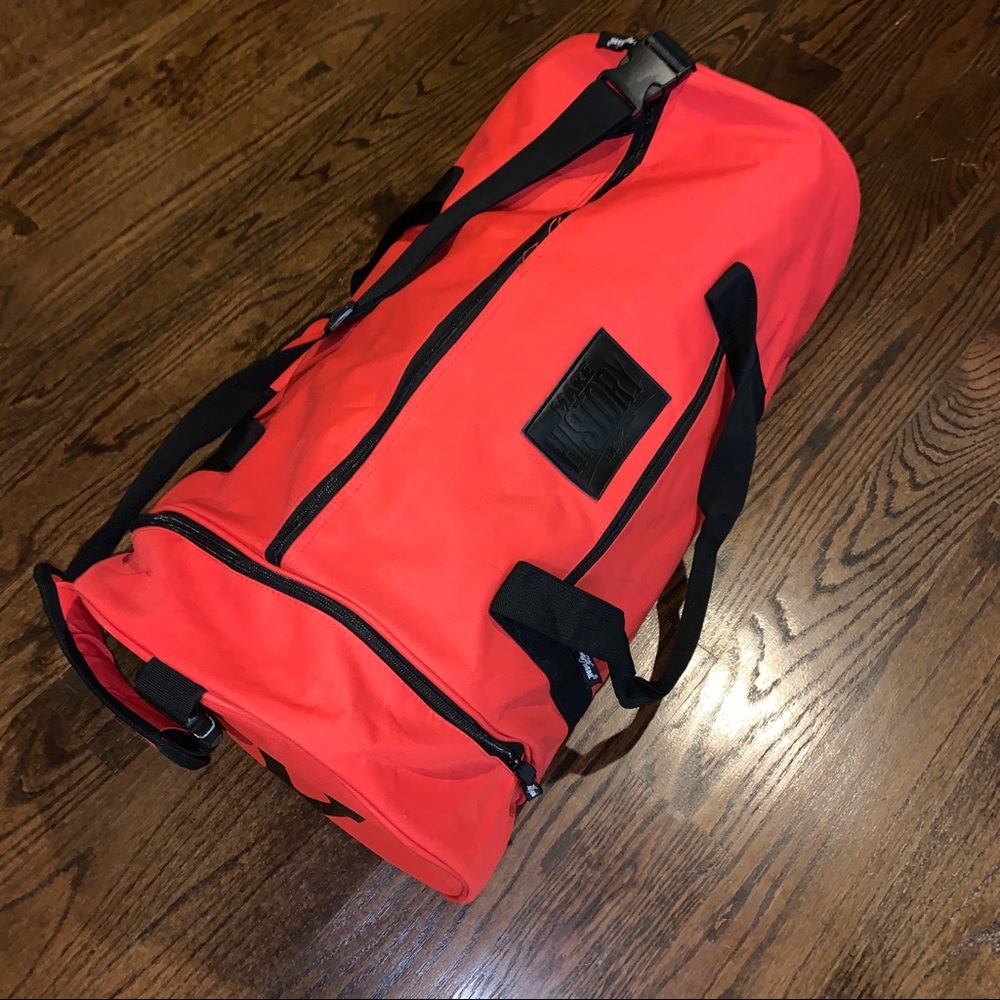 LIKE NEW FLAG NOR FAIL Large Red Duffle Bag